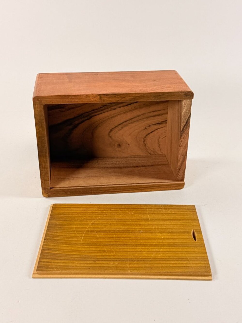 Vintage Tree of Life Wooden Hand Carved Urn Box India 7.5 x 5.5 x 3.5 - Picture 5 of 10